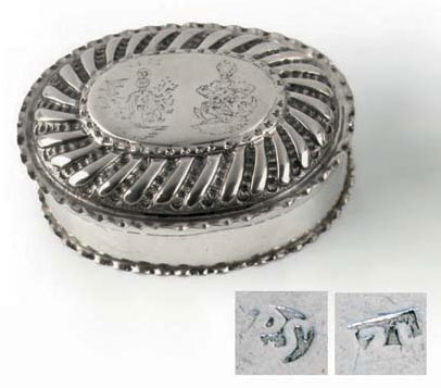The silver dressing box of K.E. de Hofma and E. Halchuss The silver dressing box of K.E. de Hofma and E. Halchuss